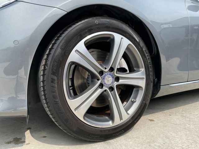 M-BENZ賓士 E200  第12張相片