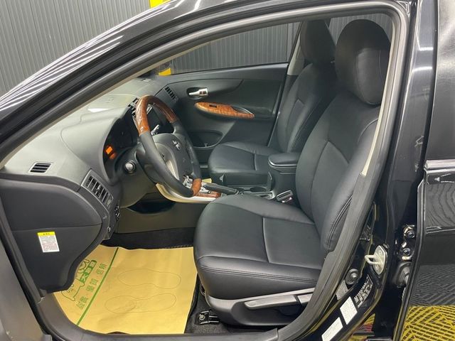 TOYOTA豐田 ALTIS  第7張相片