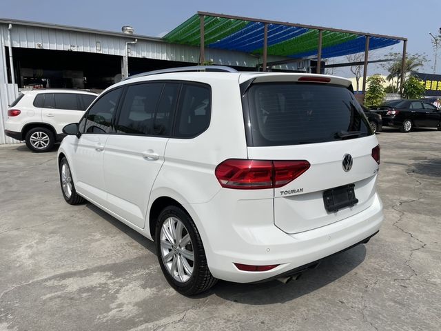 VOLKSWAGEN福斯 TOURAN  第23張相片