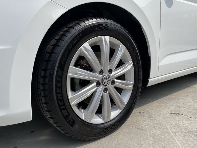 VOLKSWAGEN福斯 TOURAN  第27張相片