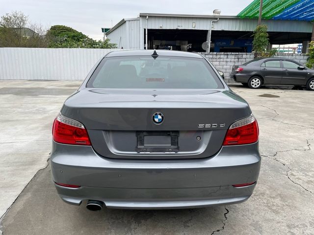 BMW寶馬 520D  第8張相片