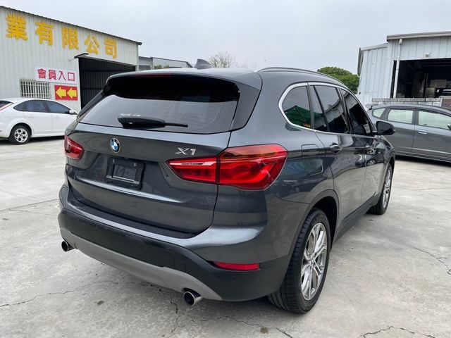BMW寶馬 X1  第7張相片