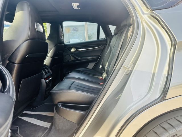 BMW寶馬 X6  第8張相片