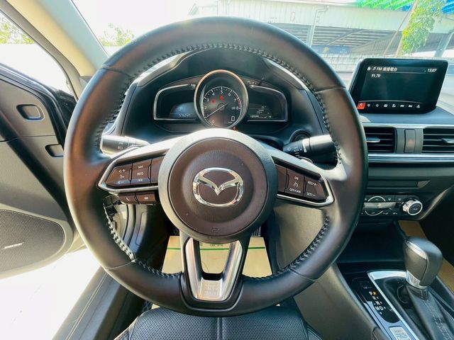 MAZDA馬自達 MAZDA 3  第5張相片