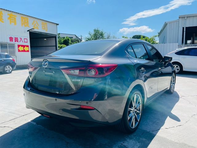 MAZDA馬自達 MAZDA 3  第8張相片