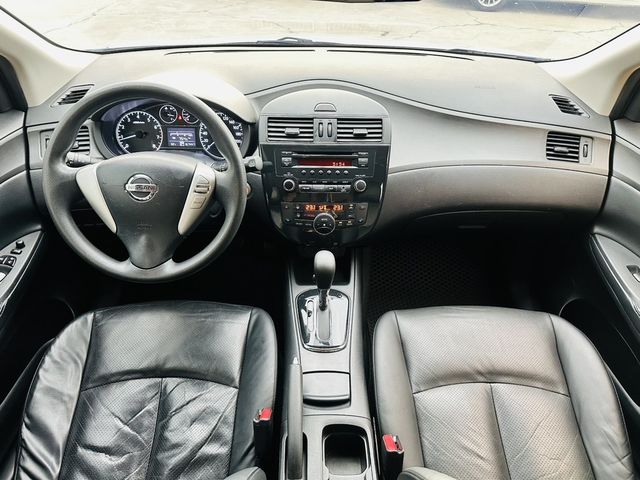 NISSAN日產 TIIDA  第7張相片