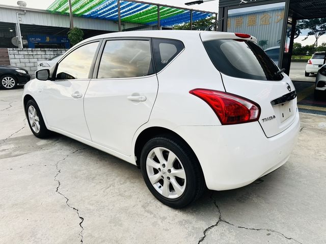 NISSAN日產 TIIDA  第10張相片