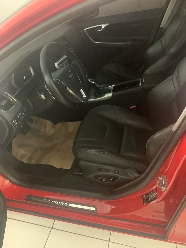VOLVO富豪 V60  第4張相片