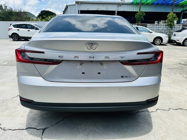 TOYOTA豐田 CAMRY HYBRID  第11張相片