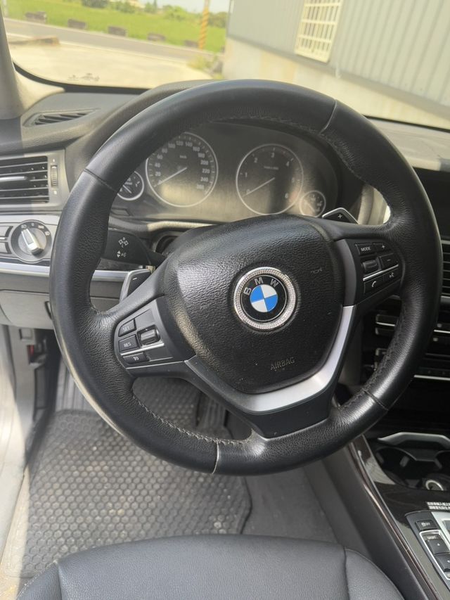 BMW寶馬 X3  第5張相片