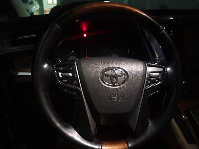 TOYOTA豐田 ALPHARD  第2張相片
