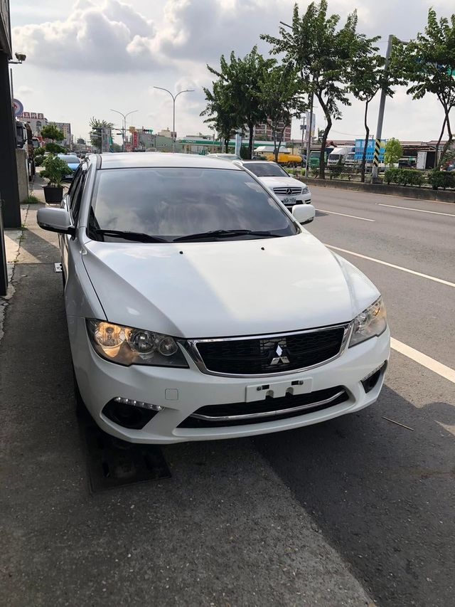 MITSUBISHI三菱 LANCER FORTIS  第3張相片