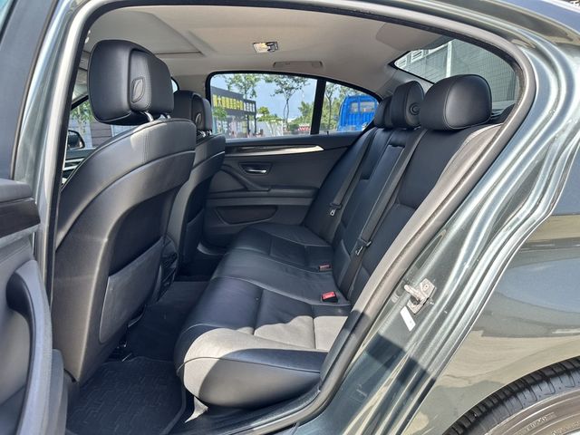 BMW寶馬 523I  第9張相片