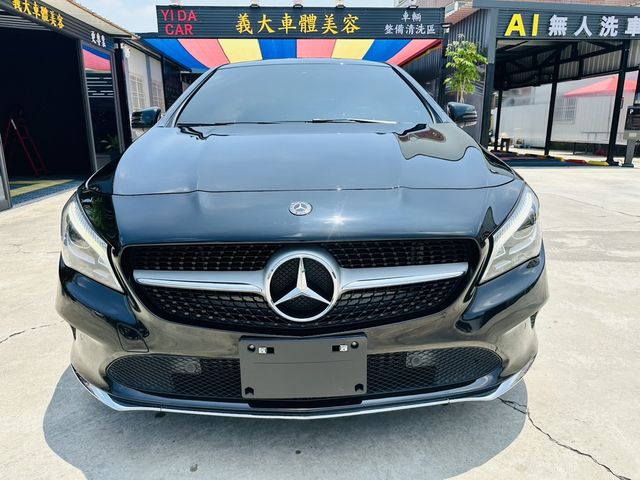 M-BENZ賓士 CLA200  第2張相片