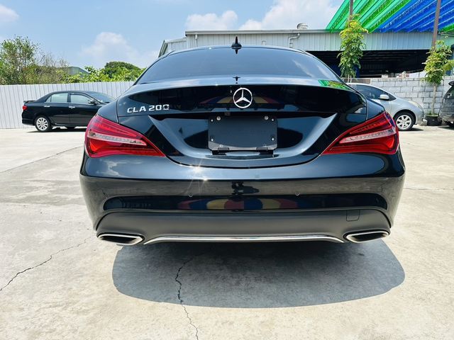 M-BENZ賓士 CLA200  第13張相片