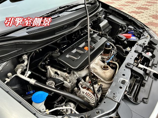 超優質A級認證車 影音安卓機 恆溫 定速 里程極少保證僅68000公里 全車無事故100%原鈑件  第19張相片