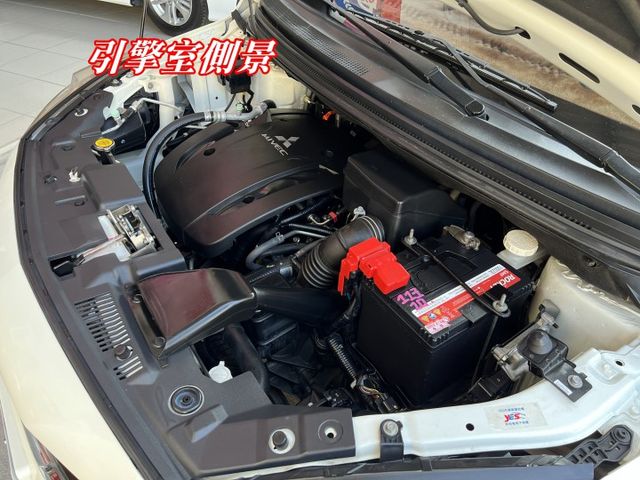超優A級認證車 頂級X版 I KEY 定速 影音 里程保證僅51693公里 全車無事故100%原鈑件  第18張相片