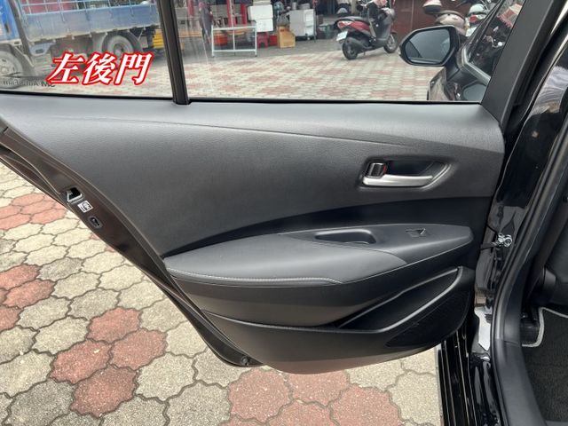超優A級認證車 鋁圈 定速 ACC導航影音CarPlay 全車無事故100%原鈑件  第13張相片