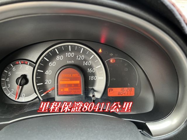 超優A級認證車 恆溫 影音導航 里程保證80400公里 全車100%原鈑件  第15張相片
