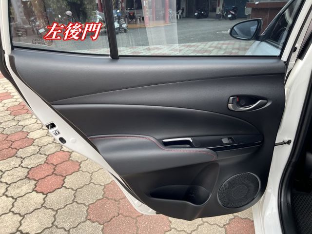 超優A級認證車 S版 內裝乾淨如新 里程保證僅21694公里 全車100%原鈑件  第13張相片