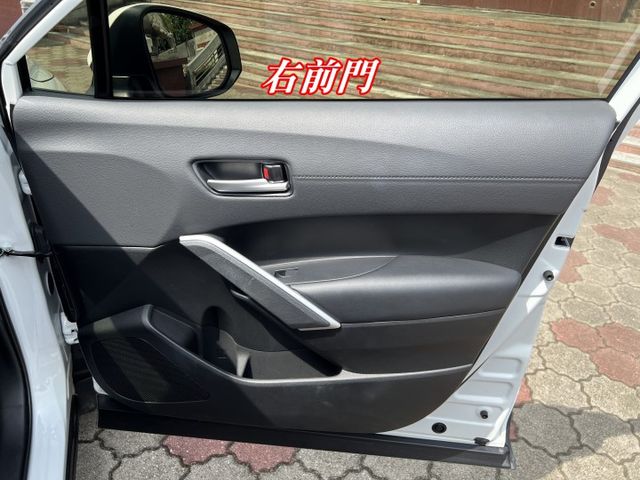 超優A級認證車 豪華版 安卓機 老闆自用車里程目前保證16240公里 全車100%原鈑件  第14張相片