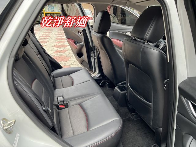 超優A級認證車 頂級1.5柴油版 i key 原廠影音導航 里程保證僅125000公里 全車100%原鈑件  第9張相片