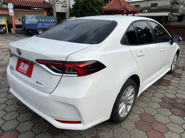 超優A級認證車 新型HEV油電豪華版 I KEY 盲點 CAR PLAY  里程保證14000公里 全車100%原鈑件  第6張相片