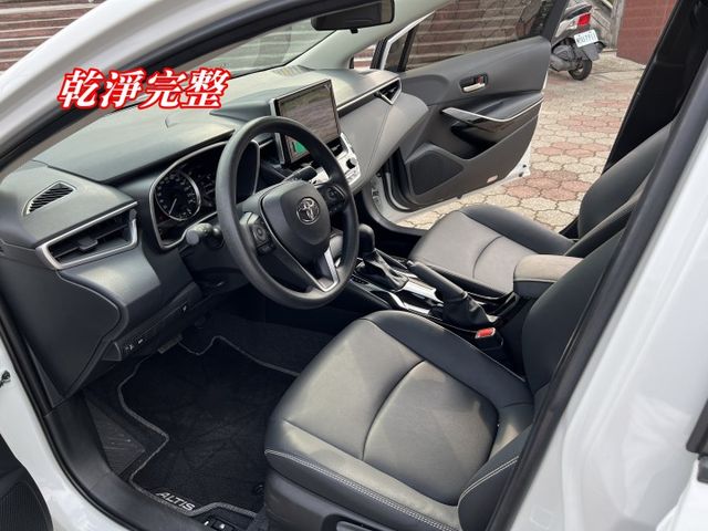 超優A級認證車 新型HEV油電豪華版 I KEY 盲點 CAR PLAY  里程保證14000公里 全車100%原鈑件  第8張相片