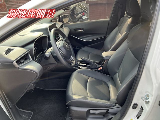 超優A級認證車 新型HEV油電豪華版 I KEY 盲點 CAR PLAY  里程保證14000公里 全車100%原鈑件  第17張相片