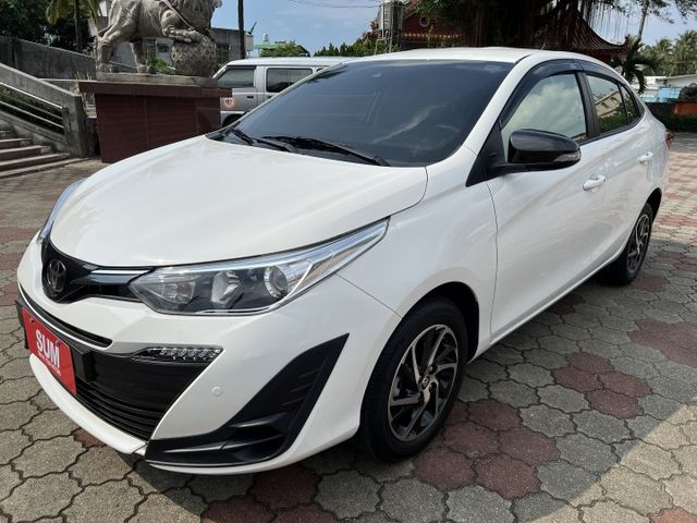 超優A級認證車 稀有精裝版 IKEY 定速 恆溫 導航 摸門 里程保證僅30700公里 全車100%原鈑件  第3張相片