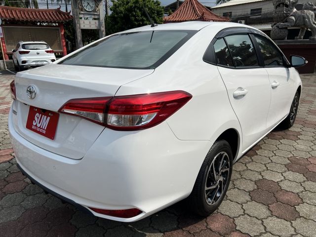 超優A級認證車 稀有精裝版 IKEY 定速 恆溫 導航 摸門 里程保證僅30700公里 全車100%原鈑件  第6張相片