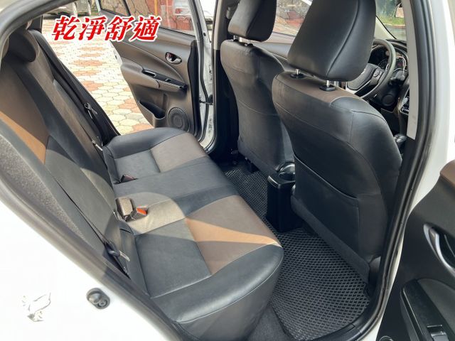 超優A級認證車 稀有精裝版 IKEY 定速 恆溫 導航 摸門 里程保證僅30700公里 全車100%原鈑件  第9張相片