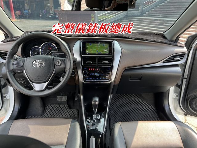 超優A級認證車 稀有精裝版 IKEY 定速 恆溫 導航 摸門 里程保證僅30700公里 全車100%原鈑件  第11張相片