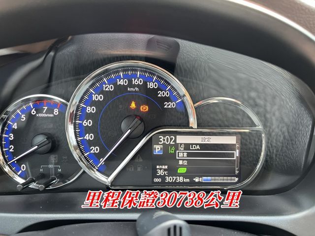 超優A級認證車 稀有精裝版 IKEY 定速 恆溫 導航 摸門 里程保證僅30700公里 全車100%原鈑件  第16張相片