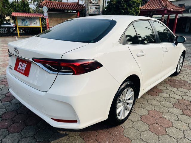 超優A級認證車 I KEY 定速 恆溫 盲點偵測 里程保證僅11729公里 全車100%原漆原鈑件  第6張相片