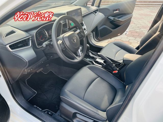 超優A級認證車 I KEY 定速 恆溫 盲點偵測 里程保證僅11729公里 全車100%原漆原鈑件  第8張相片