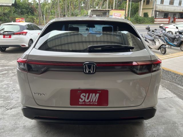 超優A級認證車 內外如新車 S版 摸門 CAR PLAY 里程保證僅6677公里 100%原漆原鈑件  第5張相片