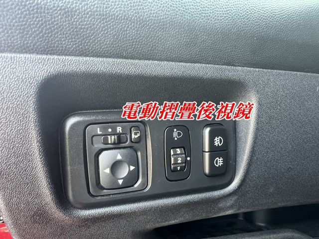 超優A級認證車 恆溫 定速 盲點偵測 行車紀錄器 里程保證41000公里 全車100%原鈑件  第15張相片