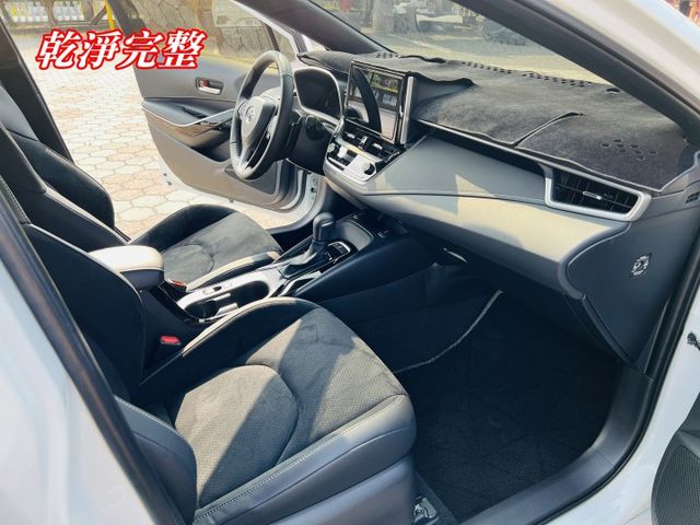 原廠新車保固中 頂級旗艦版 LED頭燈 電動椅 環景 CARPLAY 里程保證僅2631公里 全車100%原漆原鈑件  第8張相片
