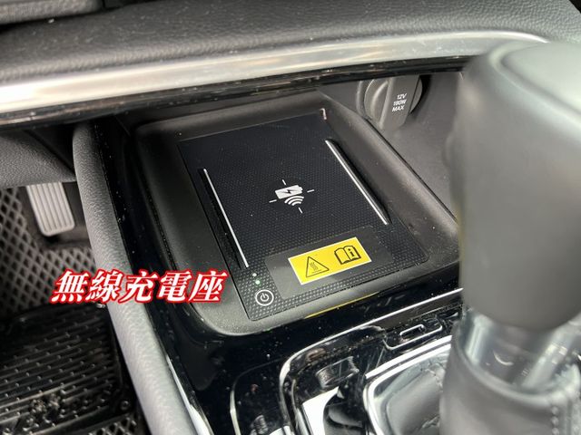 超優A級認證車 頂級P版 腳踢電尾門 LED頭燈 摸門 盲點偵測 里程保證僅10757公里 全車100%原鈑件  第14張相片