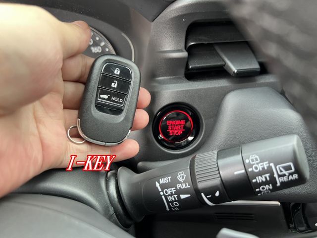 超優A級認證車 頂級P版 腳踢電尾門 LED頭燈 摸門 盲點偵測 里程保證僅10757公里 全車100%原鈑件  第15張相片