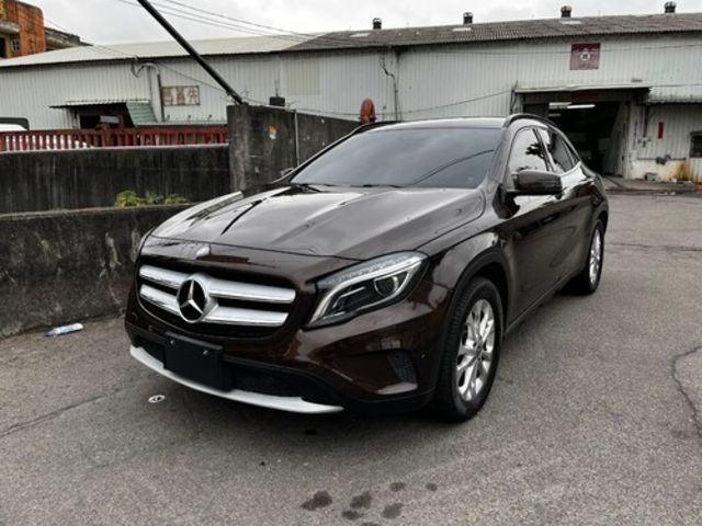 Benz 賓士GLA-Class 2015年中古車的價格-FindCar 找車網