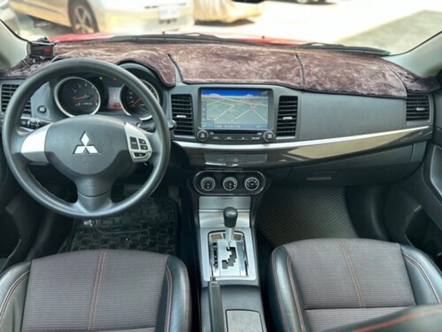 MITSUBISHI三菱 LANCER IO  第9張相片