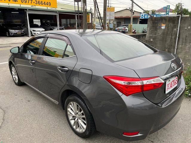 TOYOTA豐田 ALTIS  第4張相片