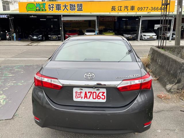 TOYOTA豐田 ALTIS  第5張相片