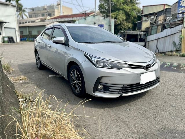 TOYOTA豐田 ALTIS  第2張相片