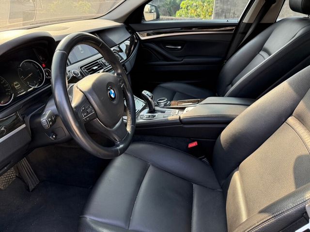 BMW寶馬 530D  第5張相片