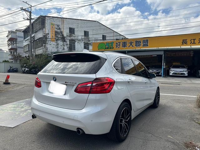 BMW寶馬 220I  第3張相片