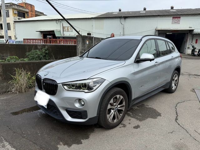 BMW寶馬 X1  第1張相片