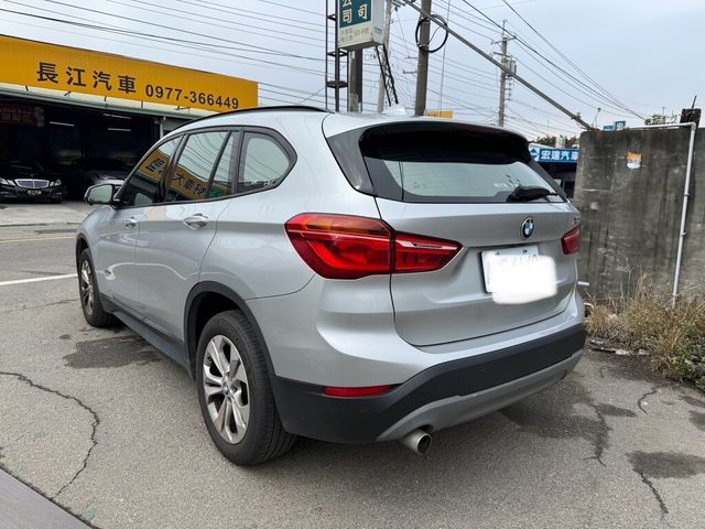 BMW寶馬 X1  第3張相片
